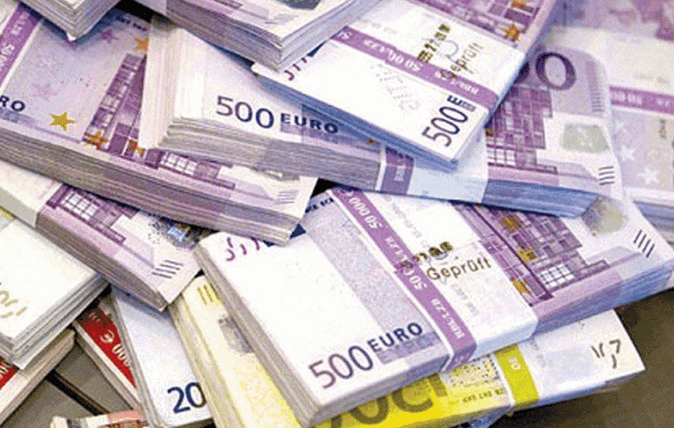 <span style='color:red;'><b>Zaplena</b></span> više od 14 miliona lažnih evra
